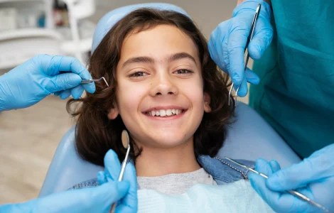 close-up-boy-dentist